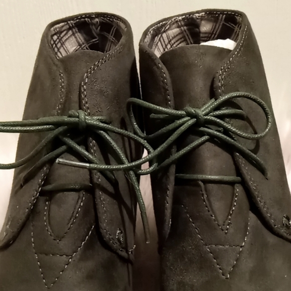 NEW!!FOREVER LINK FAUX SUEDE WEDGE BOOTIES SZ 8 1/2 FOREST GREEN - Picture 4 of 10